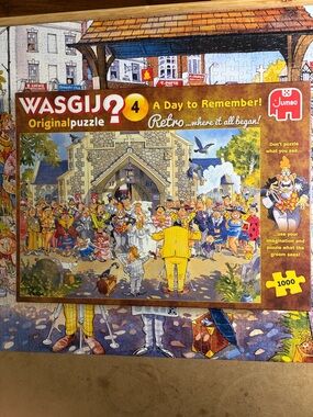 🧩 1000 piece WASGIJ Retro Mystery Puzzle. “A Day to Remember!” Rare Complete.